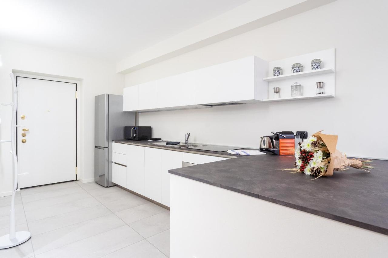 White Flat In Como City Center By Rent All โกโม ภายนอก รูปภาพ
